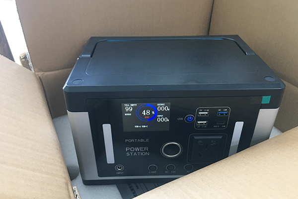 Central elèctrica exterior portàtil de 700 W Embalatge perfecte per a la logística