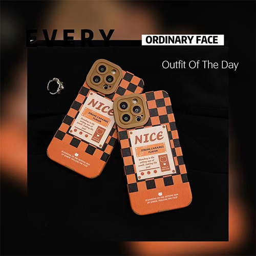 Funda de telèfon amb patró d'etiquetes